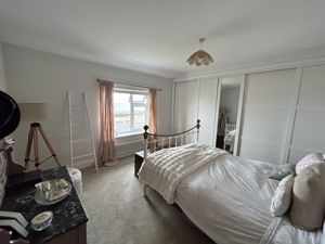 Photo 17- click for photo gallery